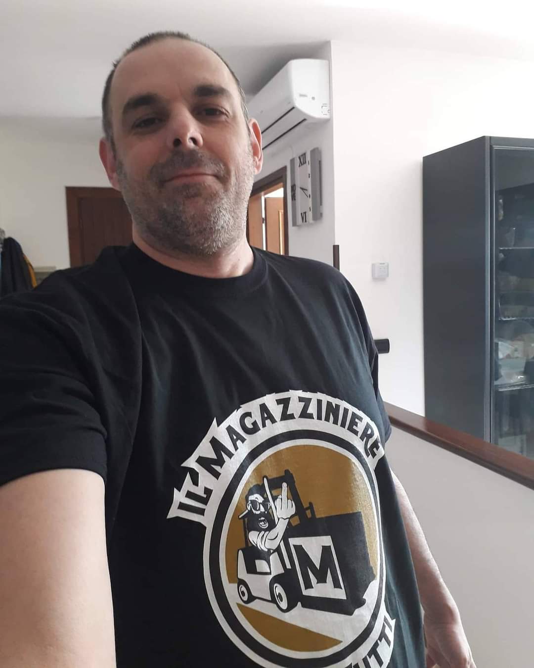 T-shirt unisex IL MAGAZZINIERE ODIA TUTTI